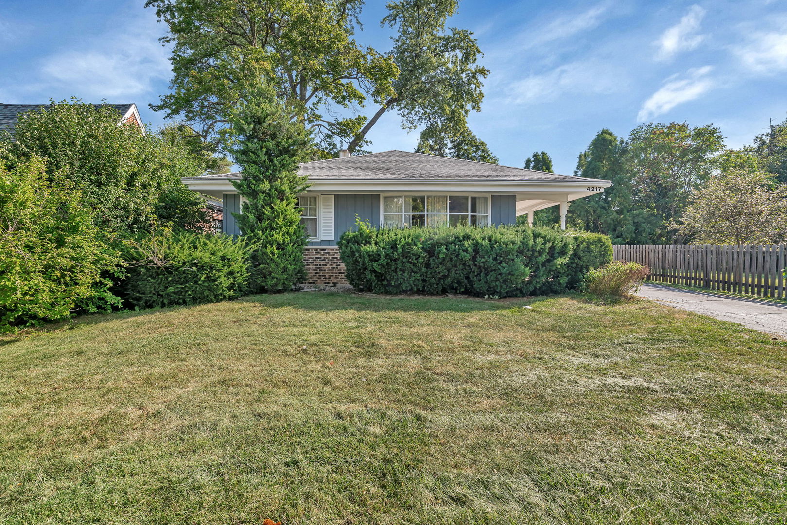 4217 Main Street, Downers Grove, IL 60515