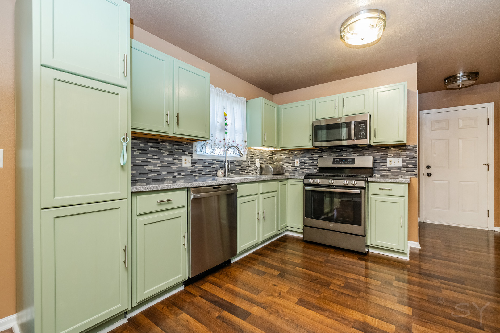 6038 Nimtz Road, Loves Park, IL 61111