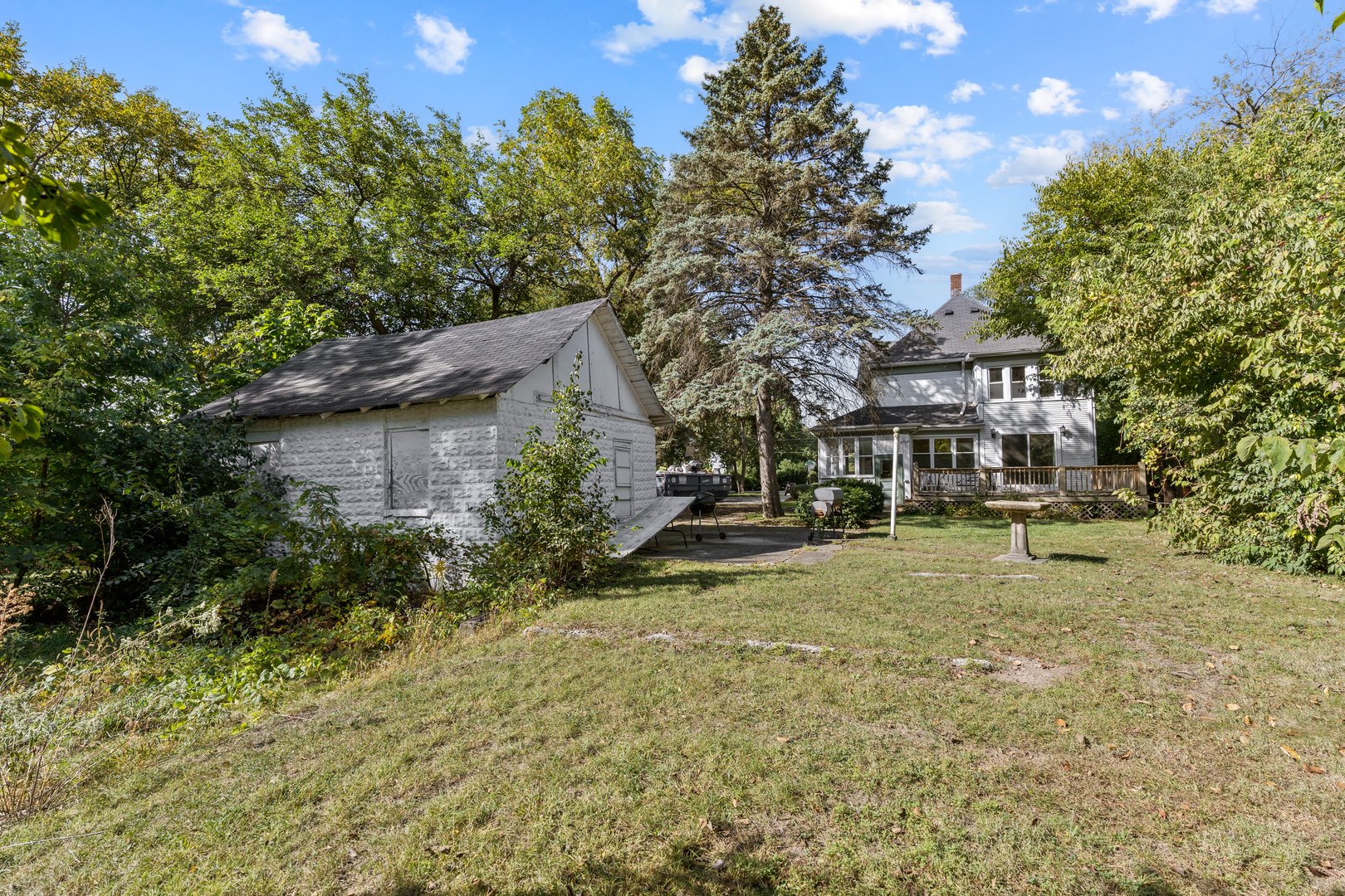 652 Hartford Avenue, Aurora, IL 60506