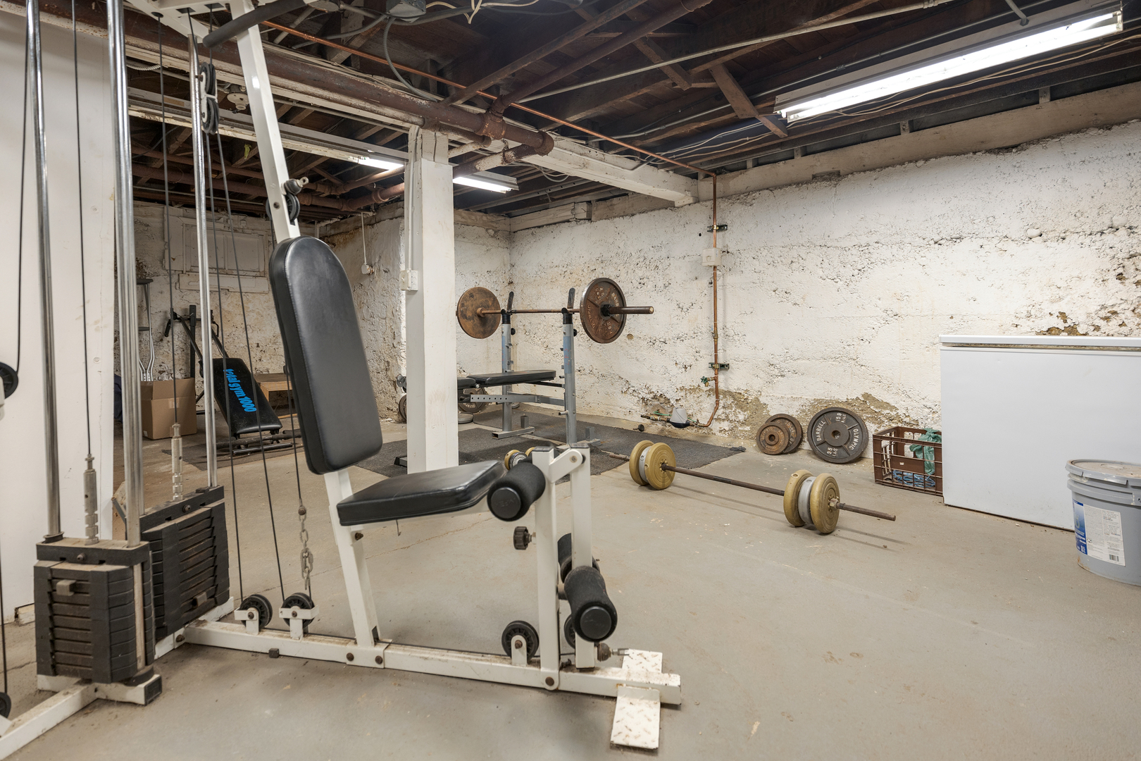 652 Hartford Avenue, Aurora, IL 60506