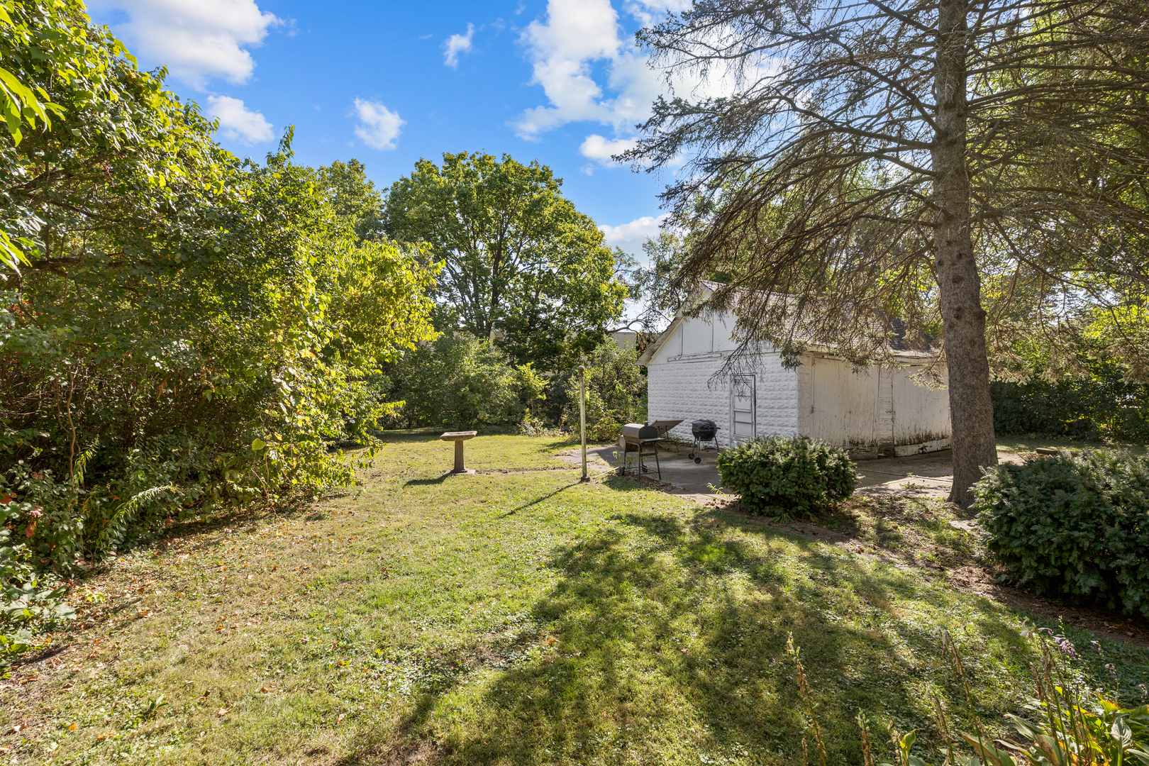 652 Hartford Avenue, Aurora, IL 60506