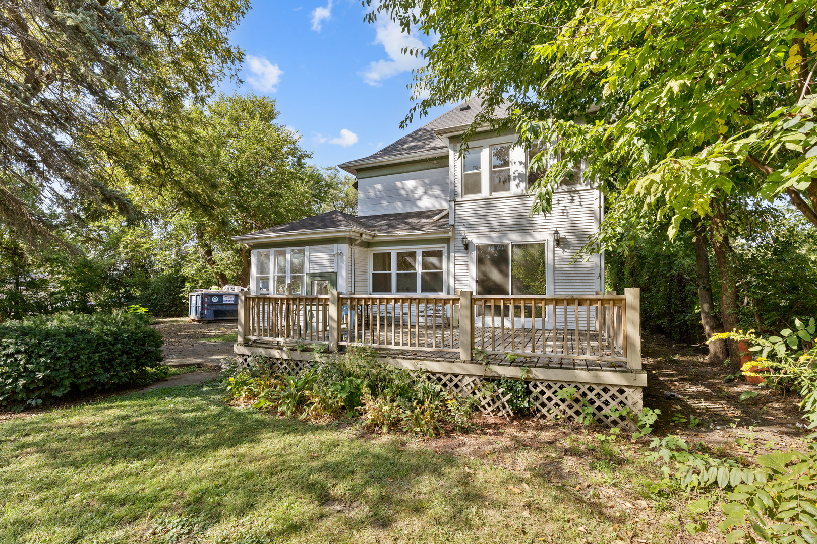 652 Hartford Avenue, Aurora, IL 60506