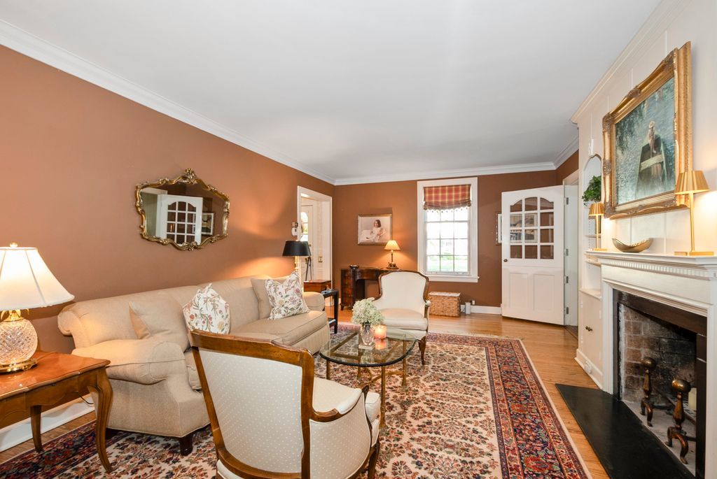 4016 Linden Avenue, Western Springs, IL 60558
