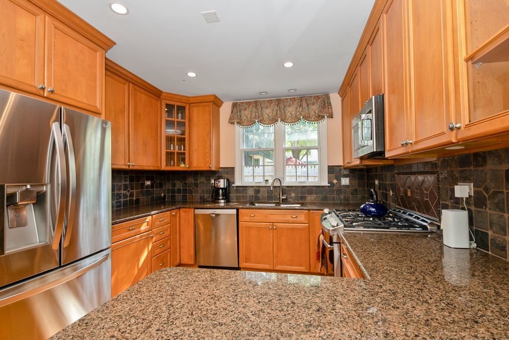 4016 Linden Avenue, Western Springs, IL 60558