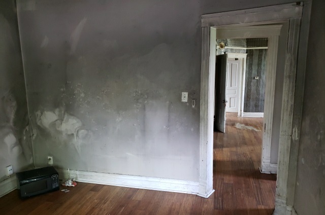 6832 S Sangamon Avenue, Chicago, IL 60621