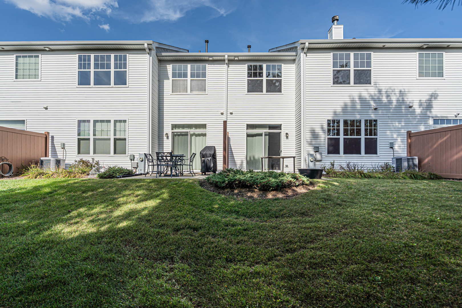 2820 Glacier Way #B, Wauconda, IL 60084