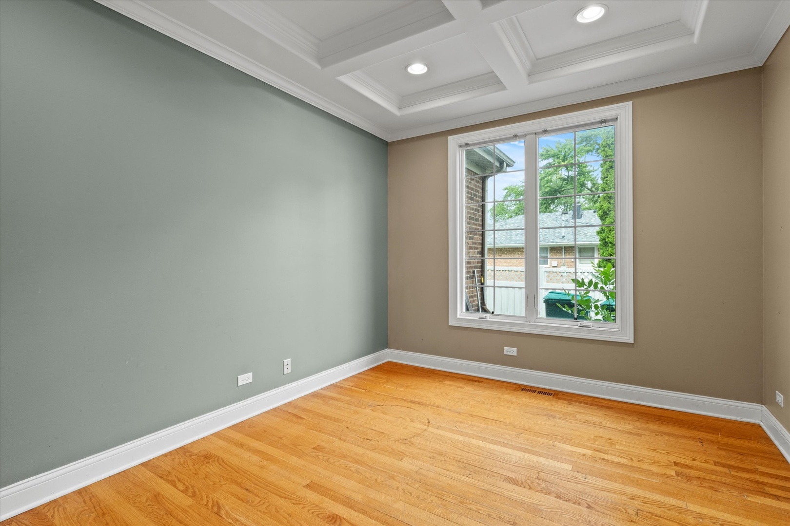 6241 W 80Th Street, Burbank, IL 60459