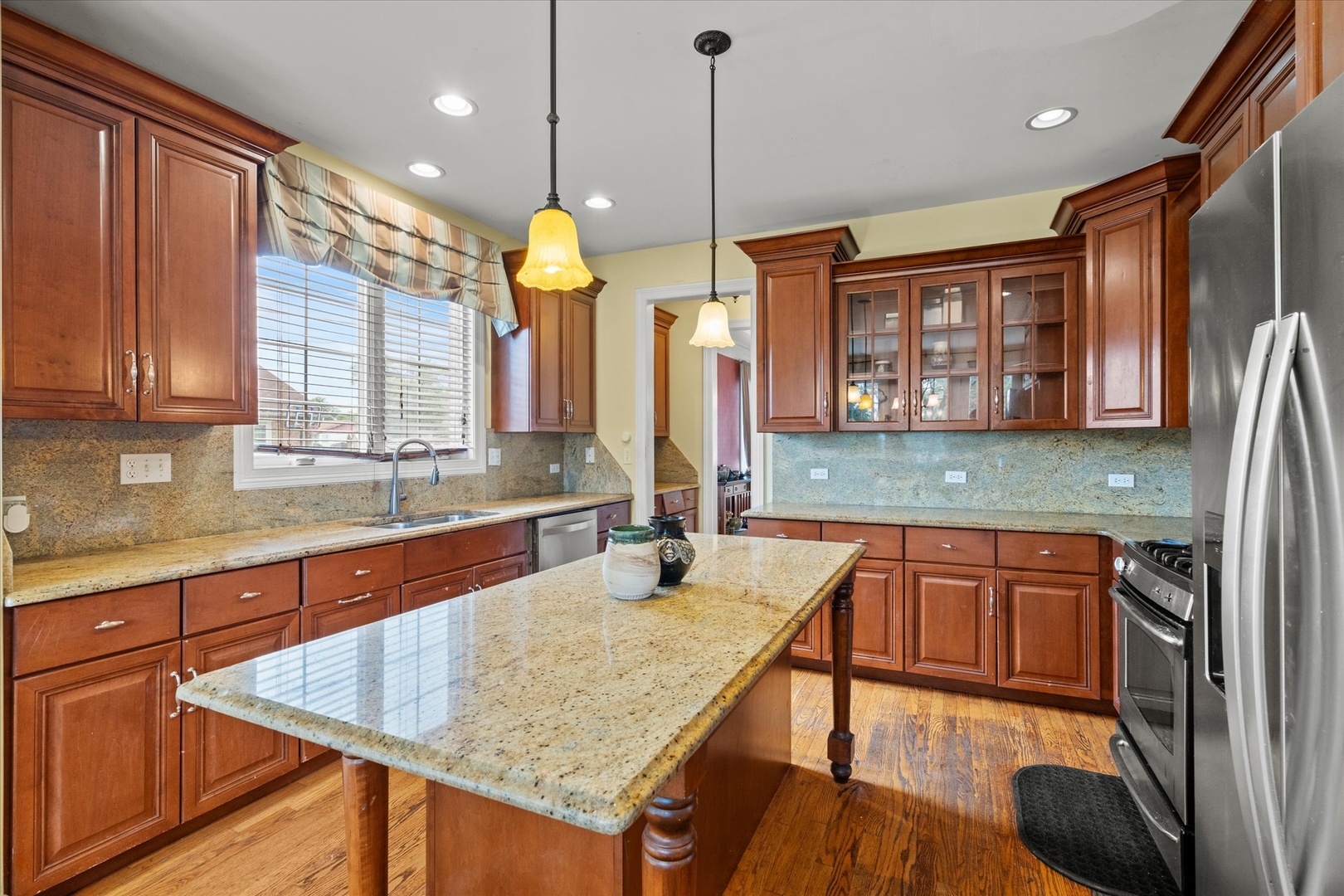 6241 W 80Th Street, Burbank, IL 60459