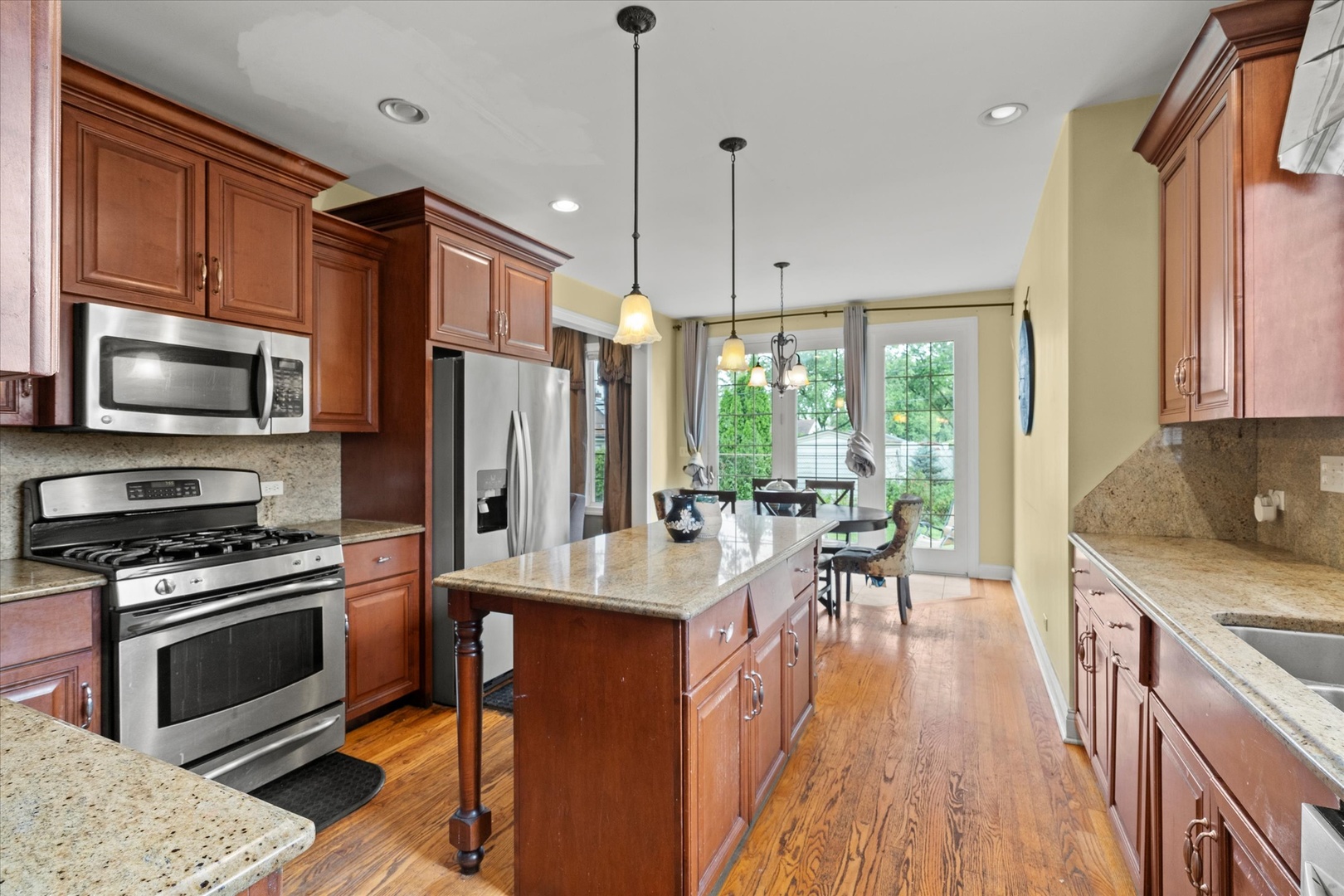 6241 W 80Th Street, Burbank, IL 60459