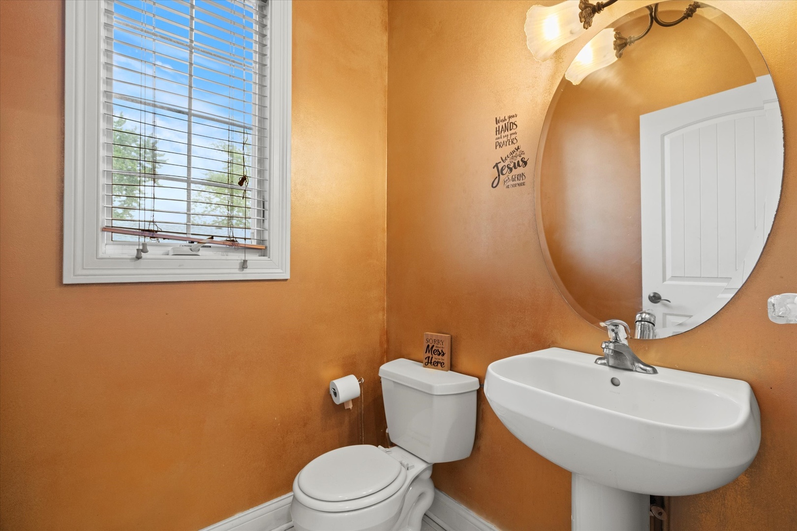 6241 W 80Th Street, Burbank, IL 60459