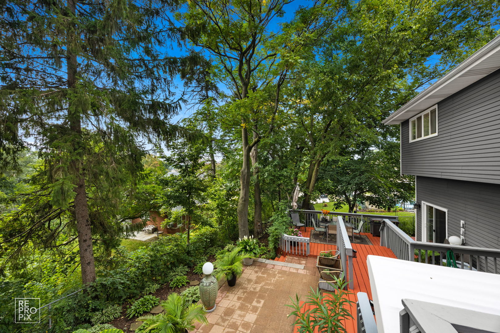 402 Stephen Street, Lemont, IL 60439