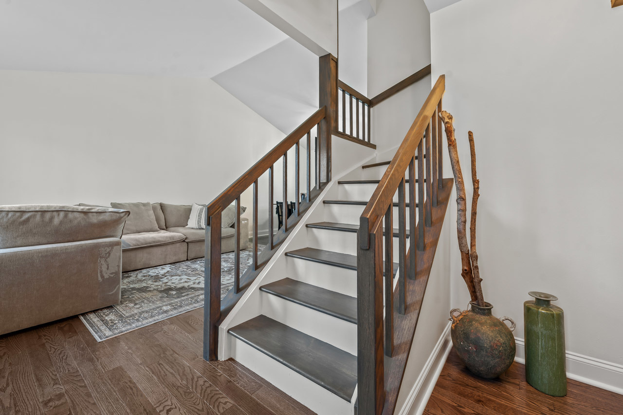 1717 Drake Court, Naperville, IL 60565