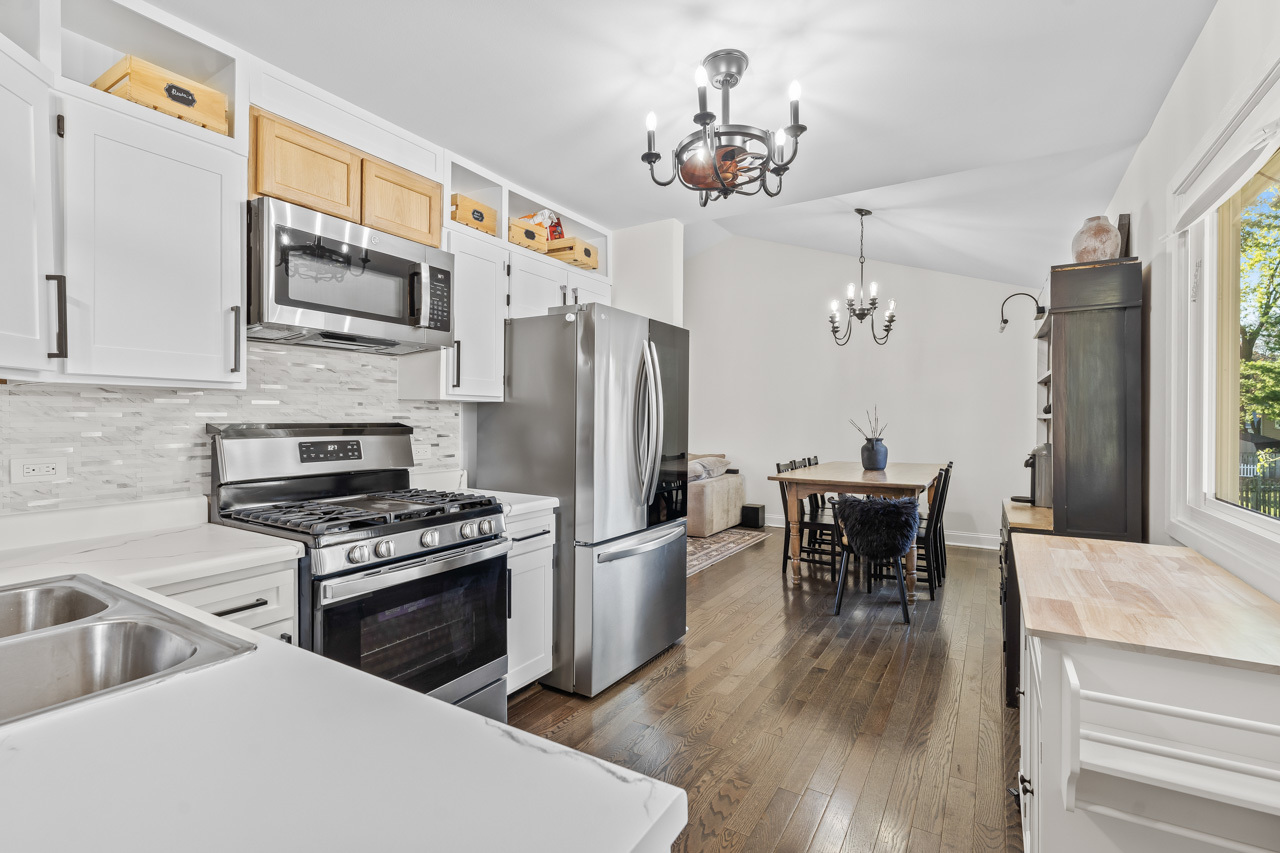 1717 Drake Court, Naperville, IL 60565