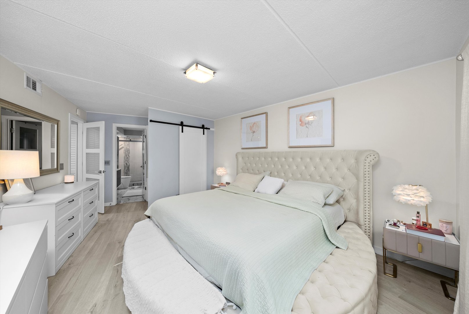 8540 W Foster Avenue #605, Norridge, IL 60706