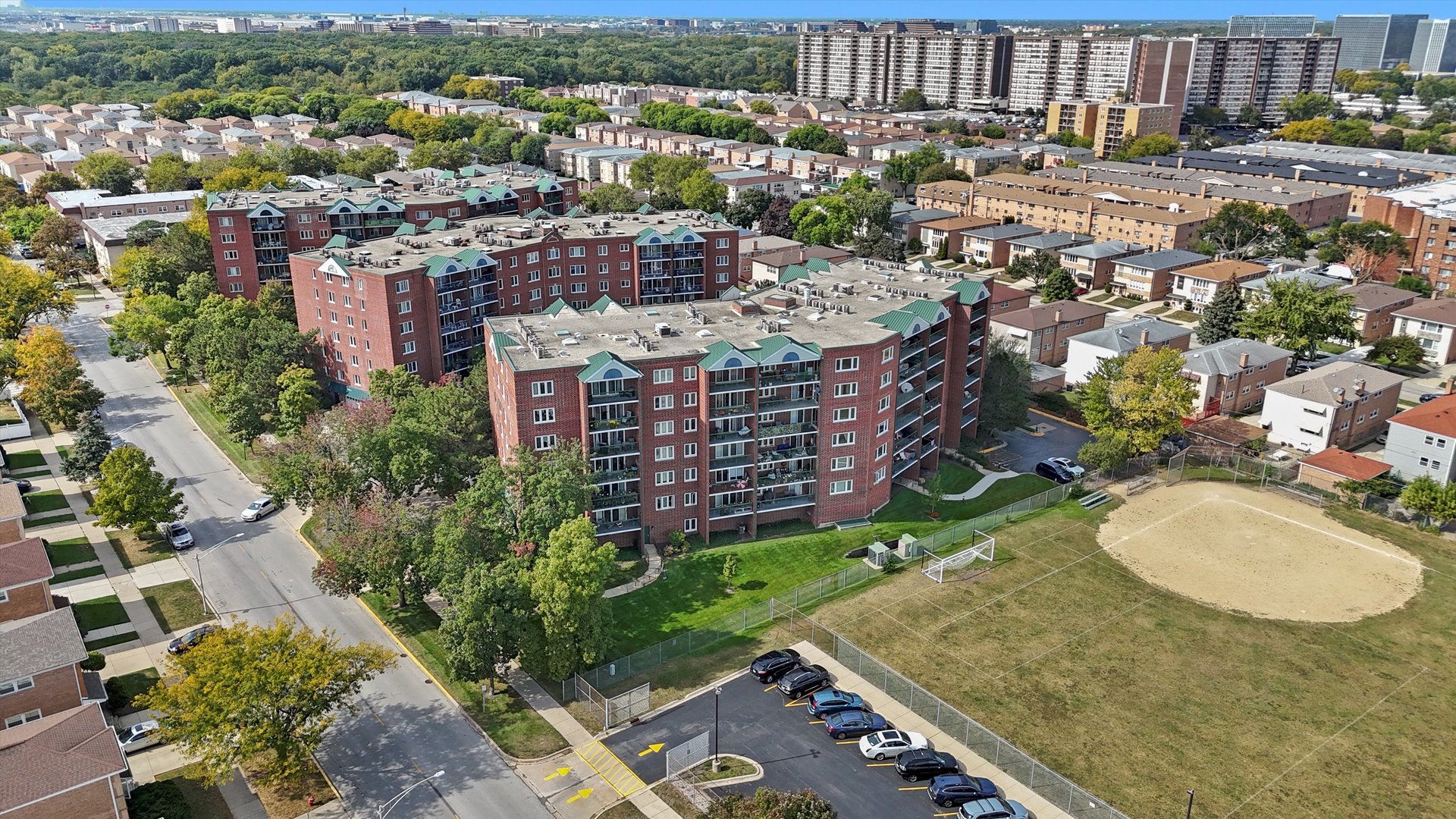 8540 W Foster Avenue #605, Norridge, IL 60706