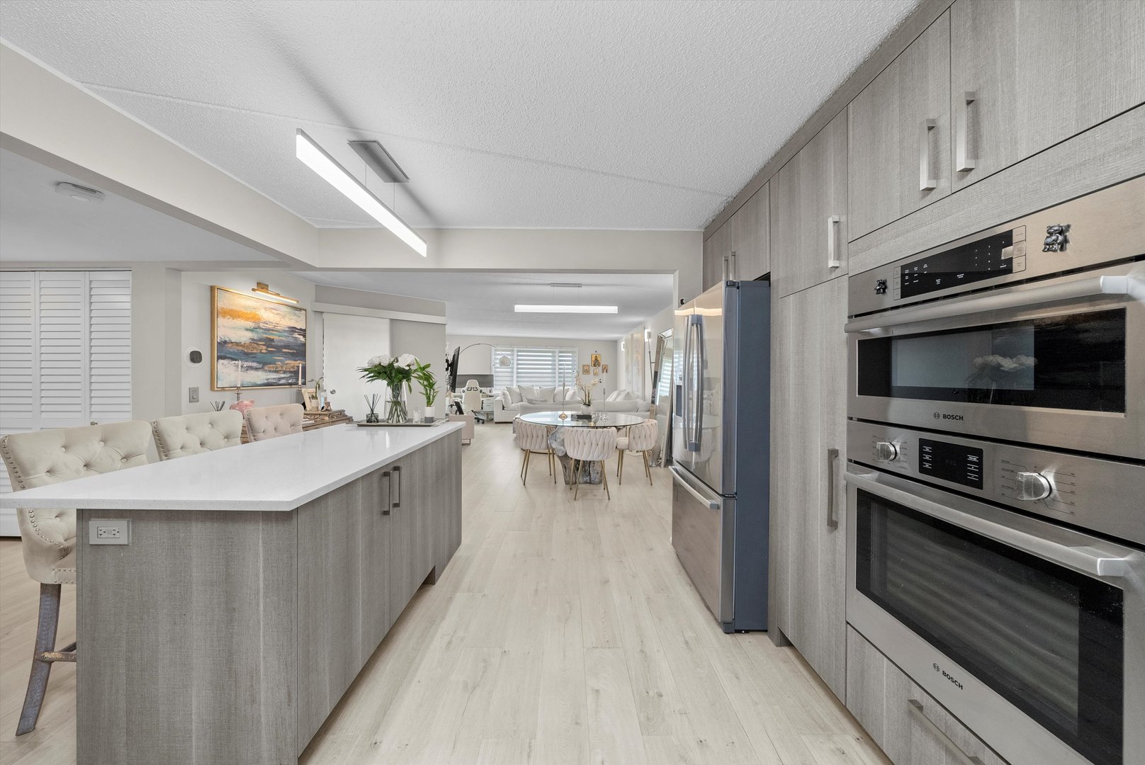 8540 W Foster Avenue #605, Norridge, IL 60706