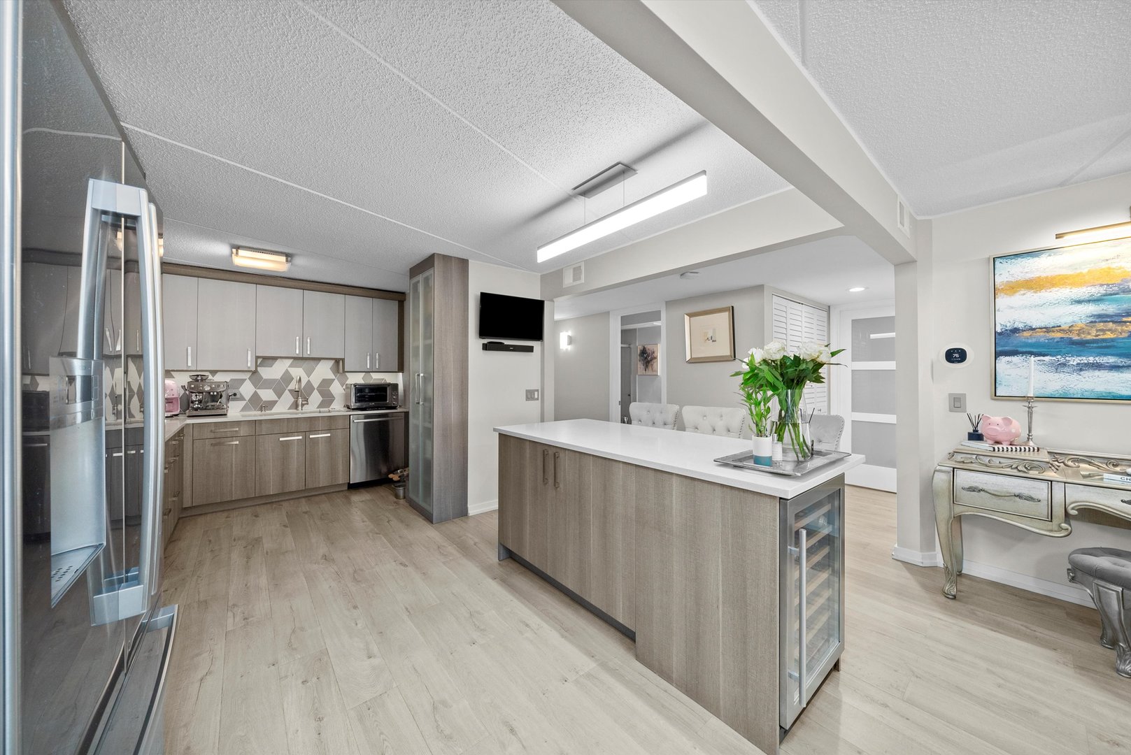 8540 W Foster Avenue #605, Norridge, IL 60706