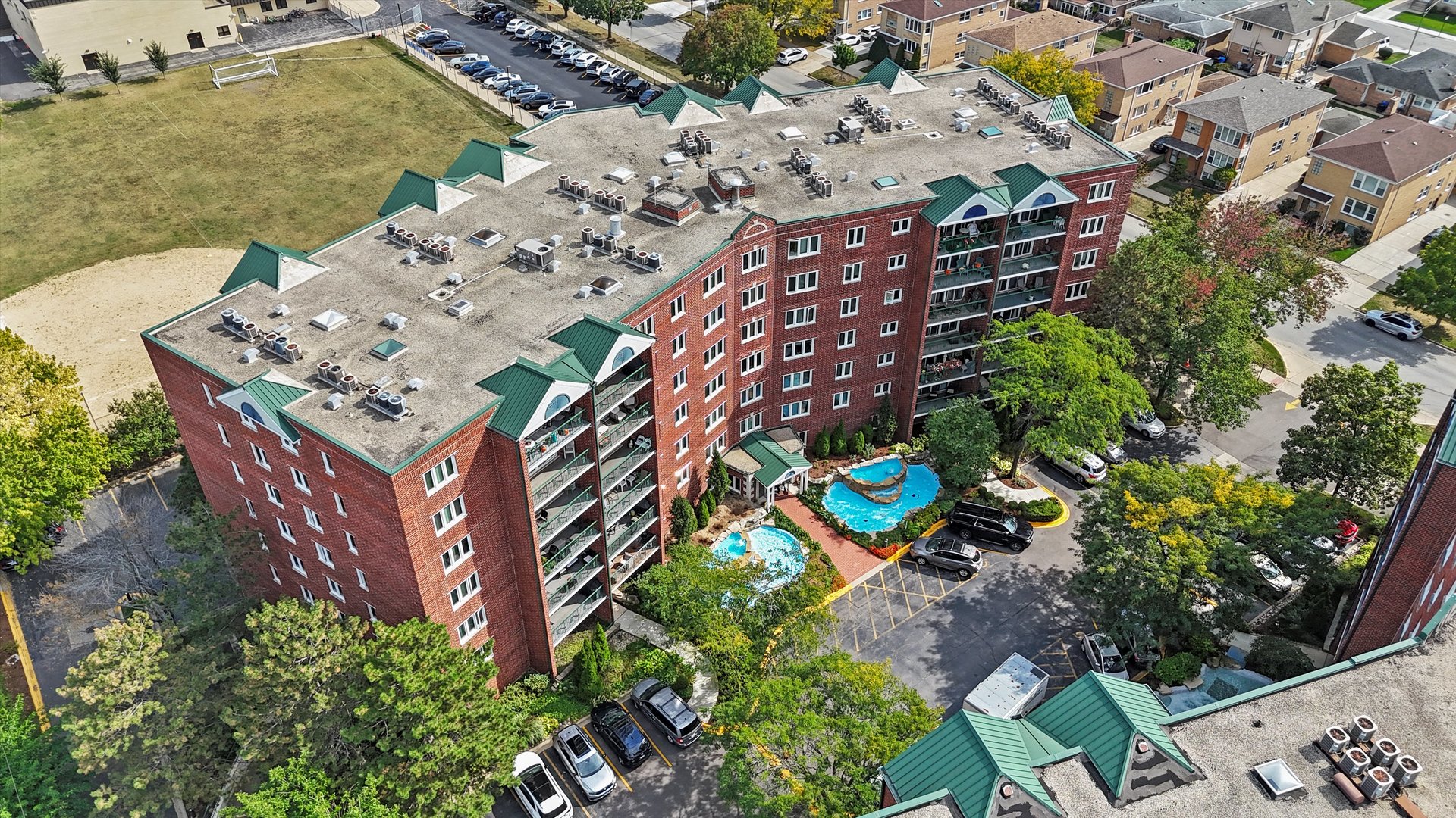 8540 W Foster Avenue #605, Norridge, IL 60706