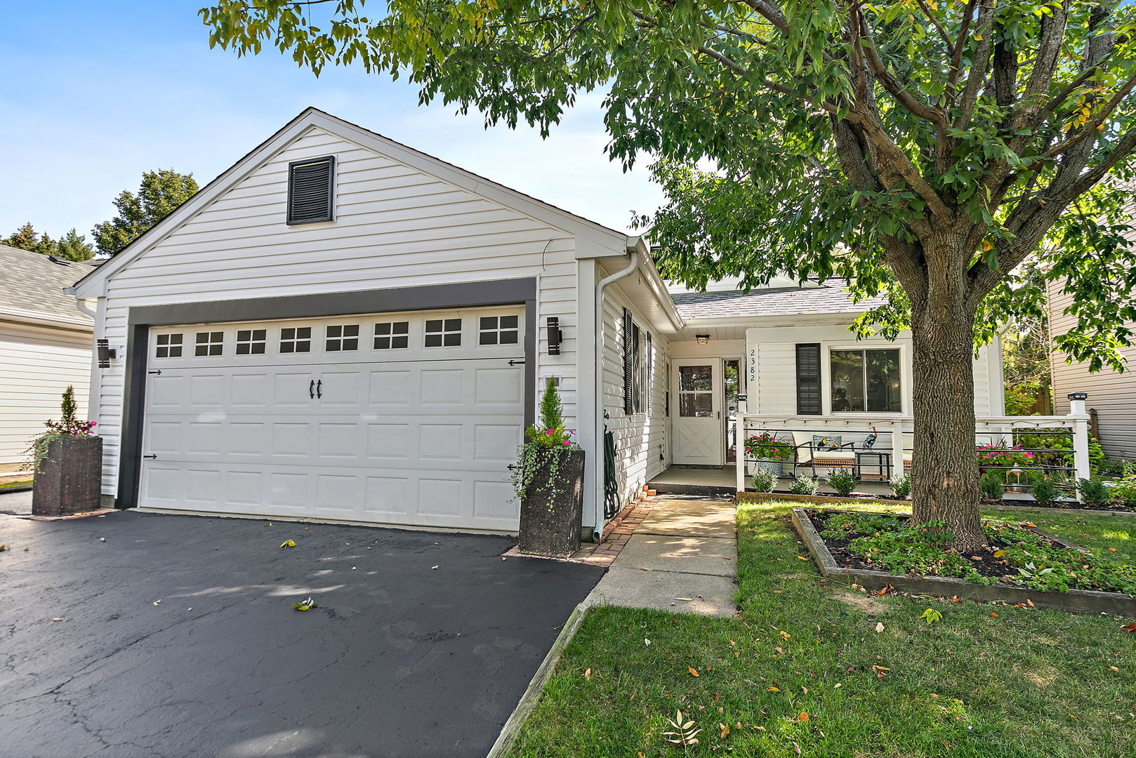 2382 Blue Spruce Lane, Aurora, IL 60502