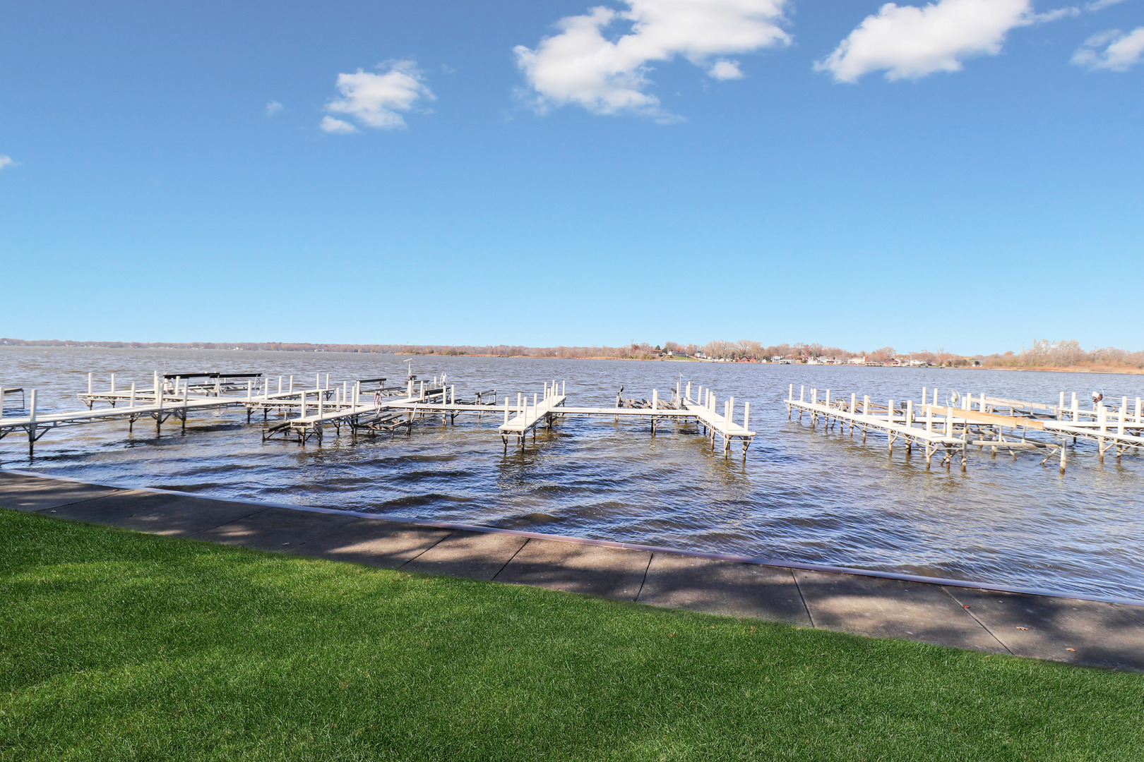 22 N Pistakee Lake Road #2A, Fox Lake, IL 60020