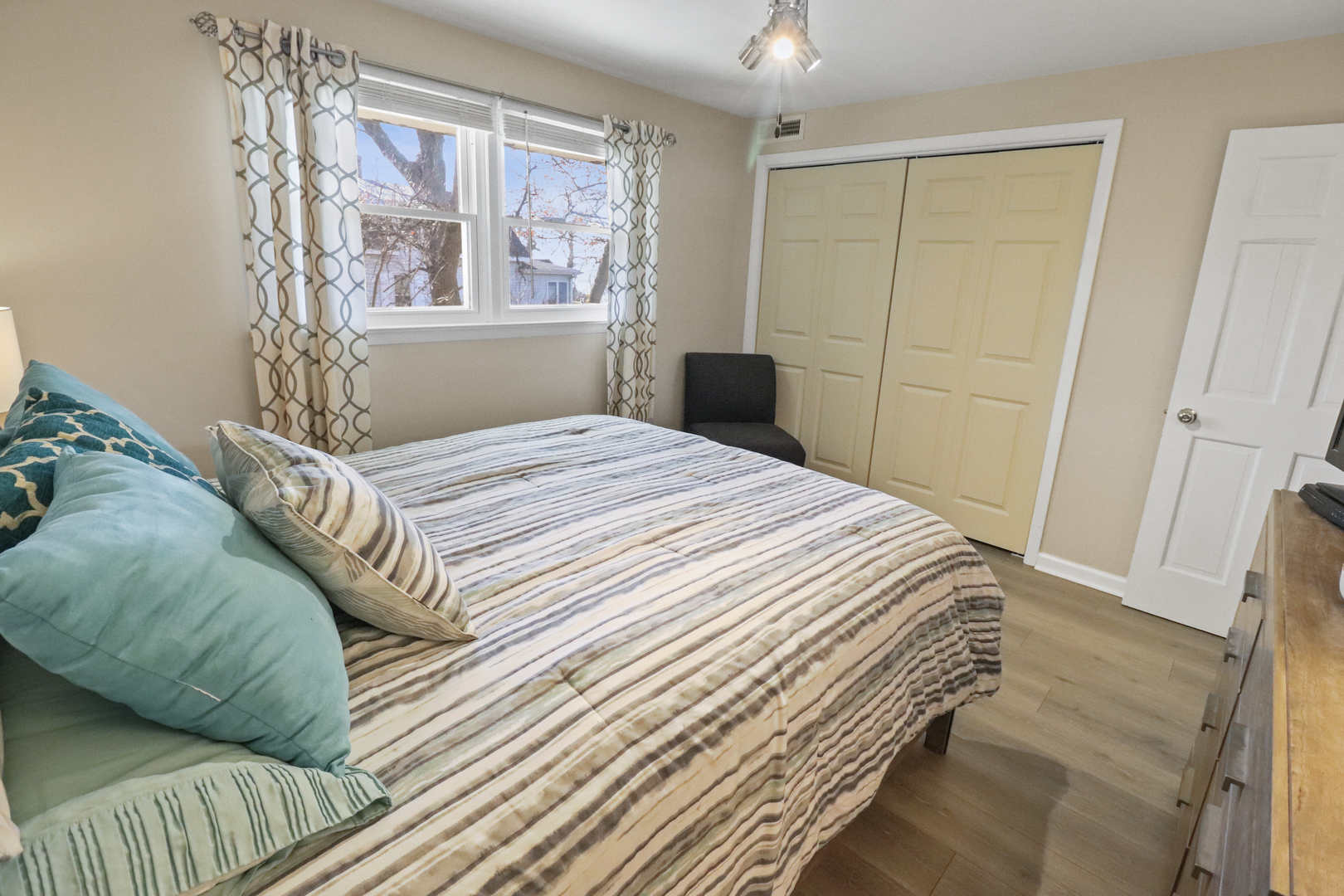 22 N Pistakee Lake Road #2A, Fox Lake, IL 60020