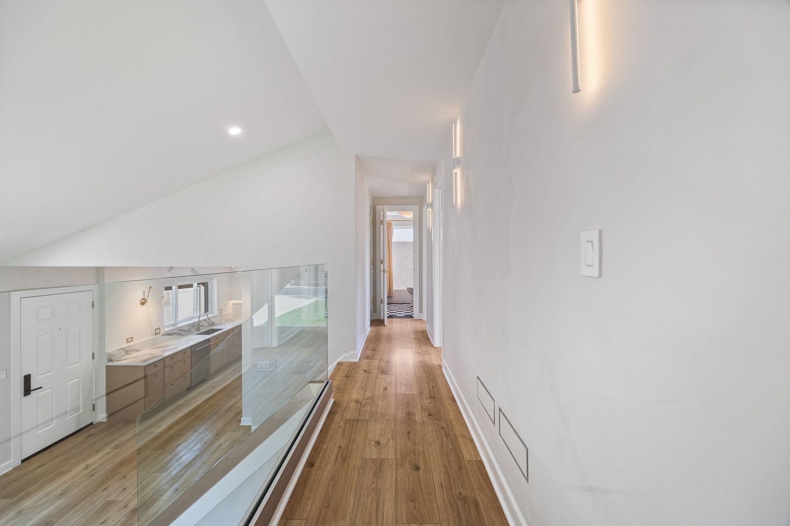 1025 N KNIGHT Avenue, Park Ridge, IL 60068