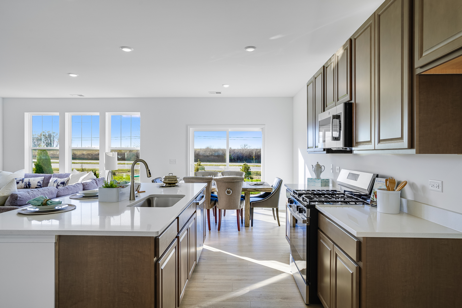 357 Red Oak Circle, Volo, IL 60020