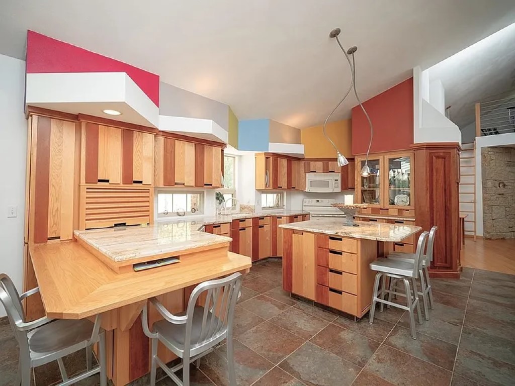 7822 Burr Oak Road, Roscoe, IL 61073