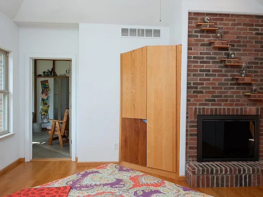 7822 Burr Oak Road, Roscoe, IL 61073