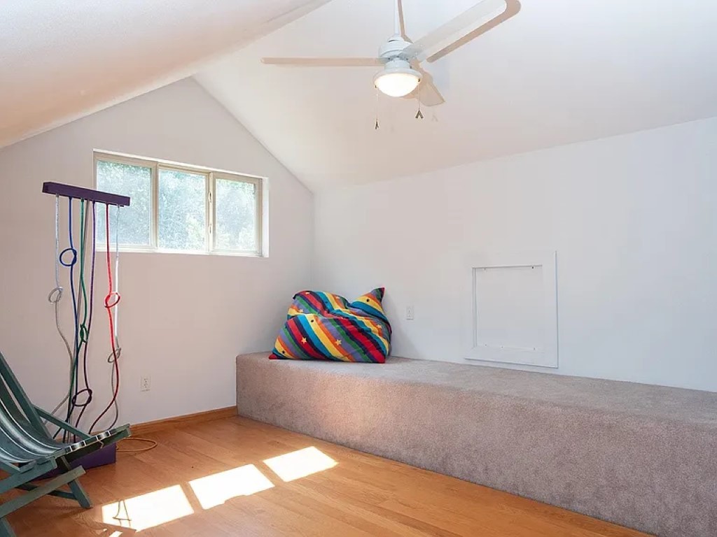 7822 Burr Oak Road, Roscoe, IL 61073