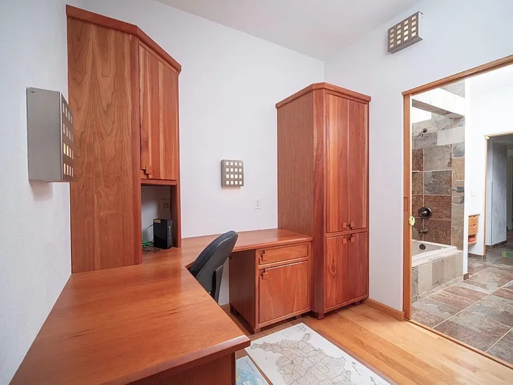 7822 Burr Oak Road, Roscoe, IL 61073