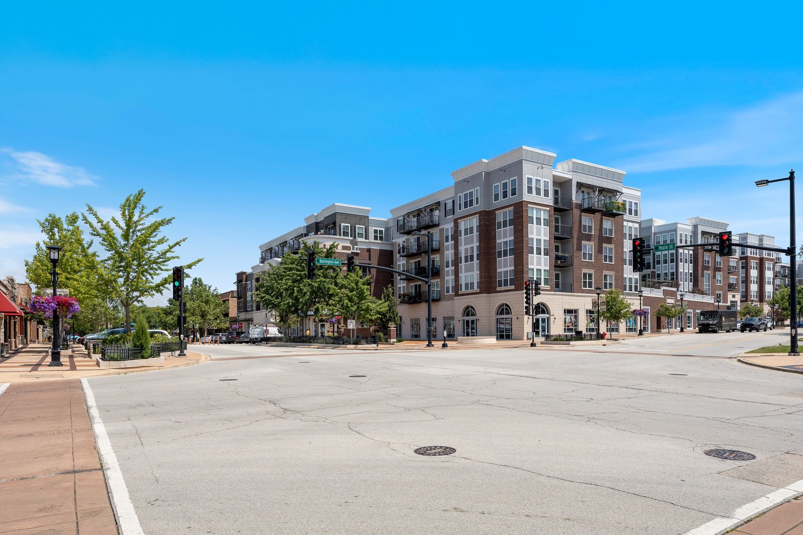 1111 Burlington Avenue #108H, Lisle, IL 60532