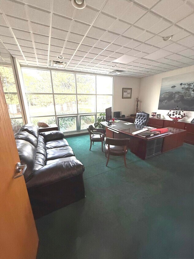 Elk Grove Village, IL 60007