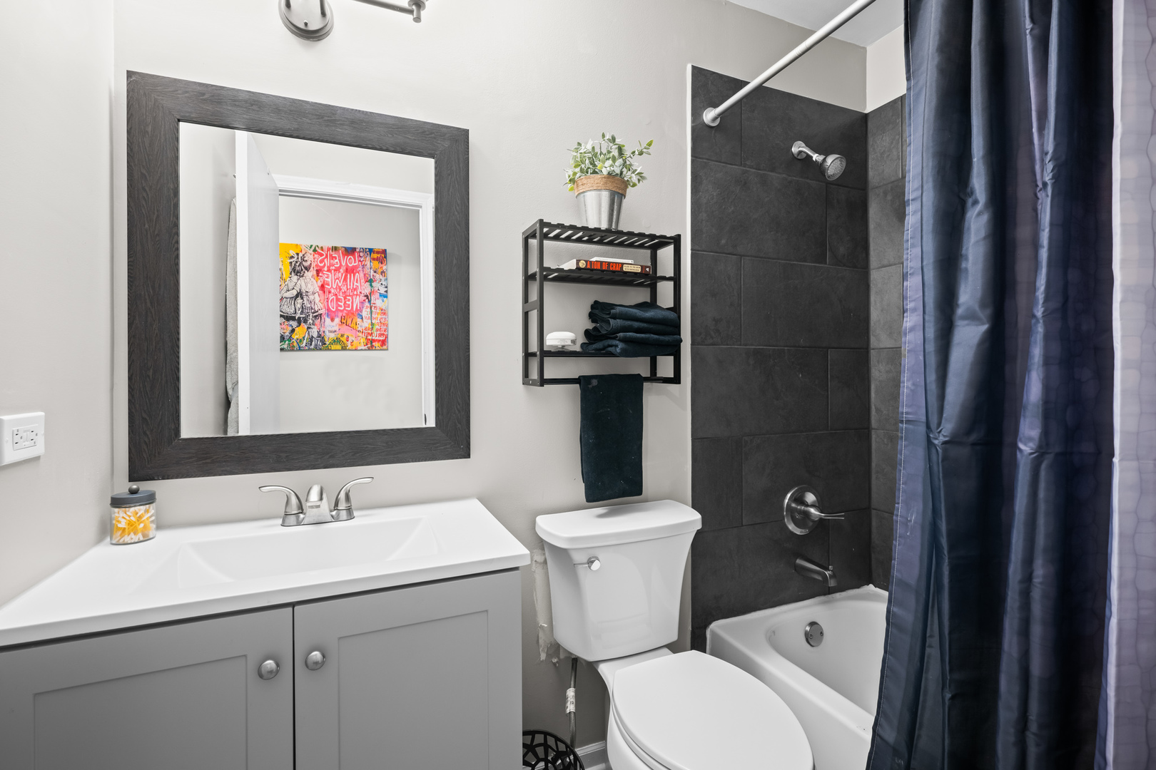 198 Camden Court #z2, Schaumburg, IL 60194
