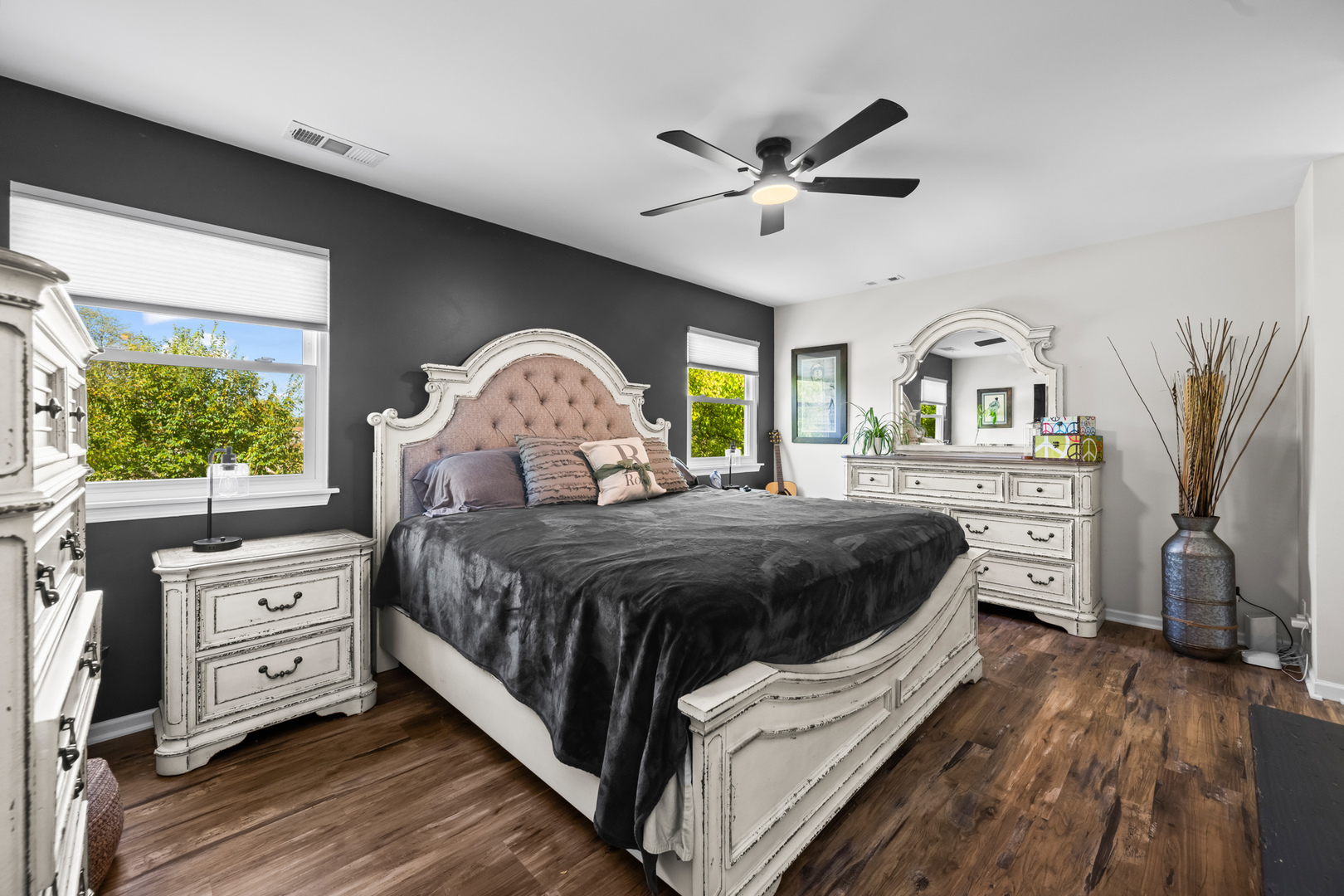 198 Camden Court #z2, Schaumburg, IL 60194
