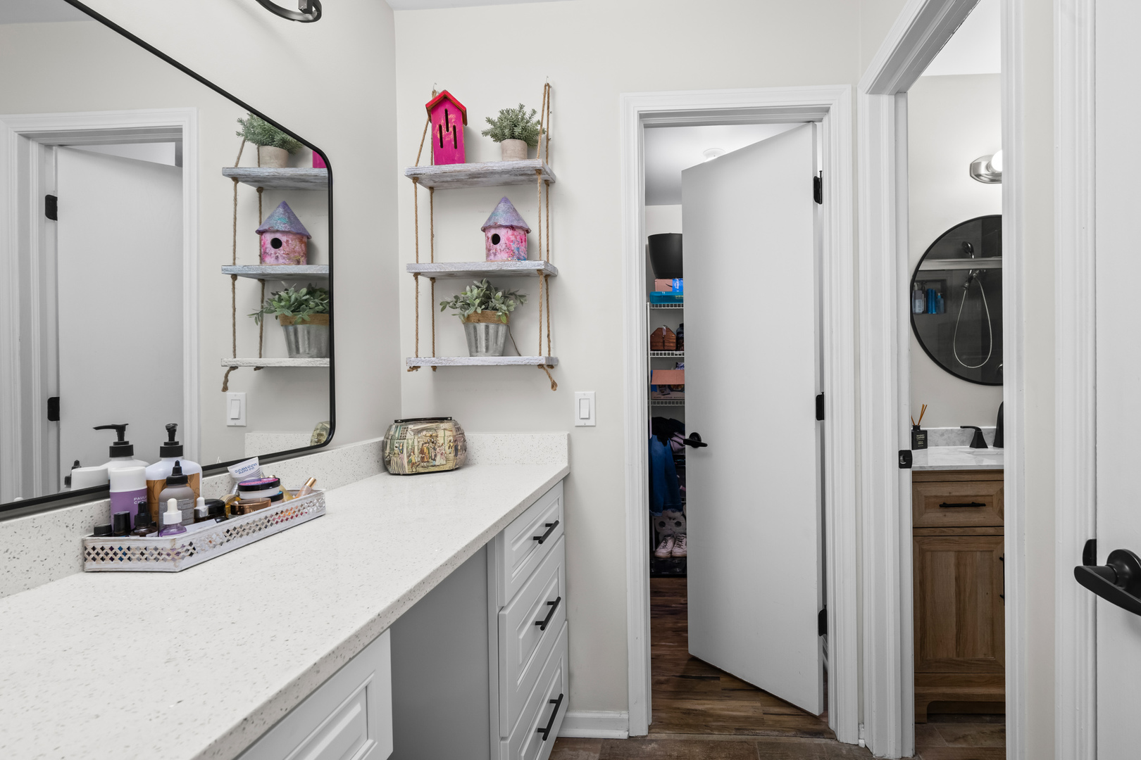 198 Camden Court #z2, Schaumburg, IL 60194