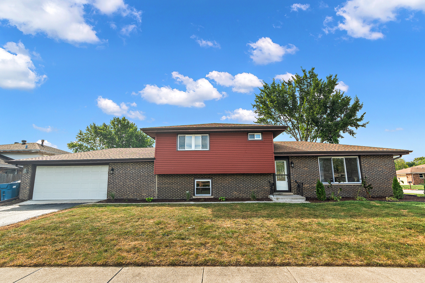 13706 Crestview Court, Crestwood, IL 60418