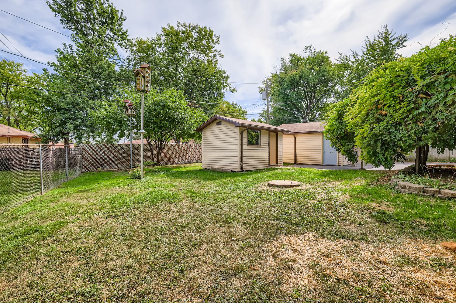 739 N 2nd Avenue, Villa Park, IL 60181