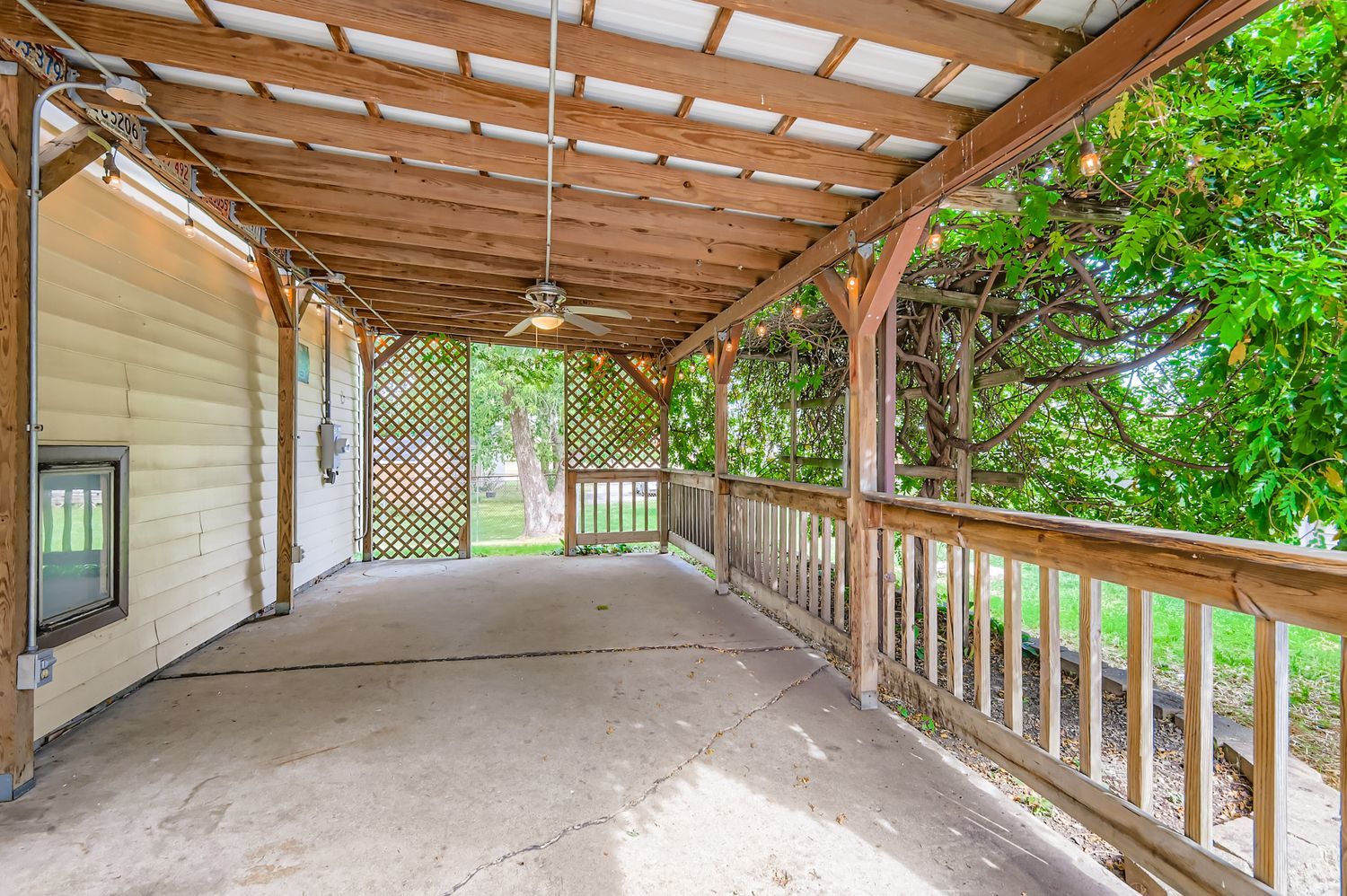 739 N 2nd Avenue, Villa Park, IL 60181