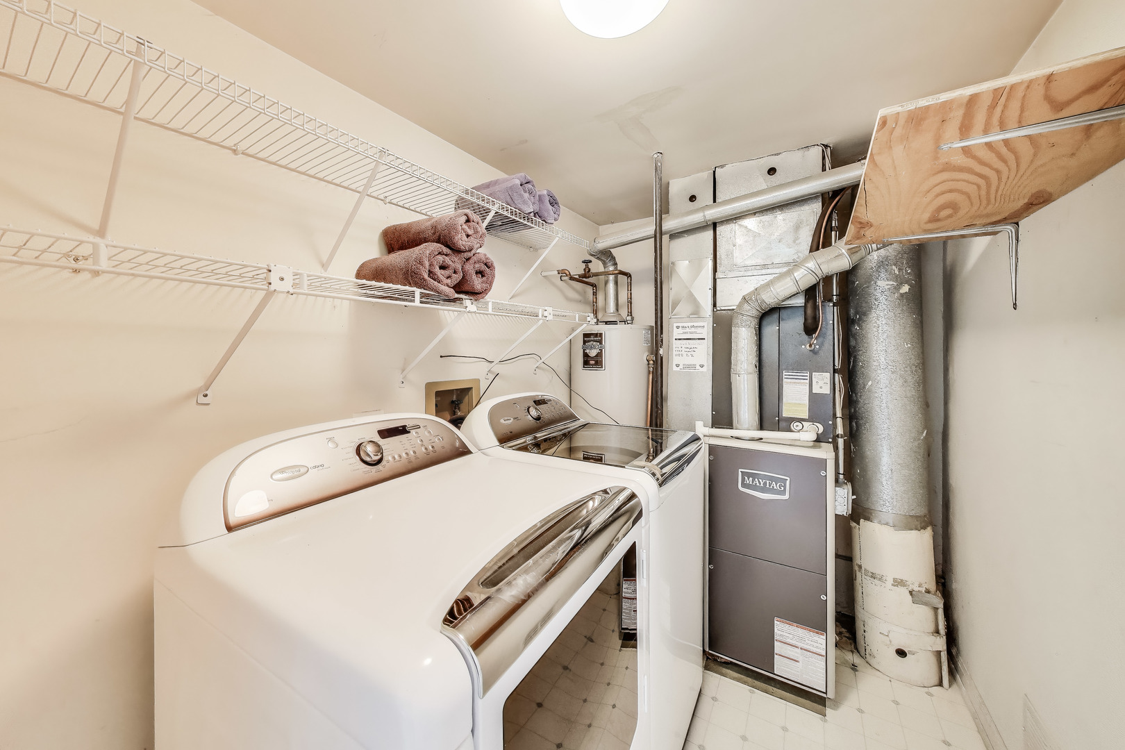 2354 Scott Court, Round Lake Beach, IL 60073