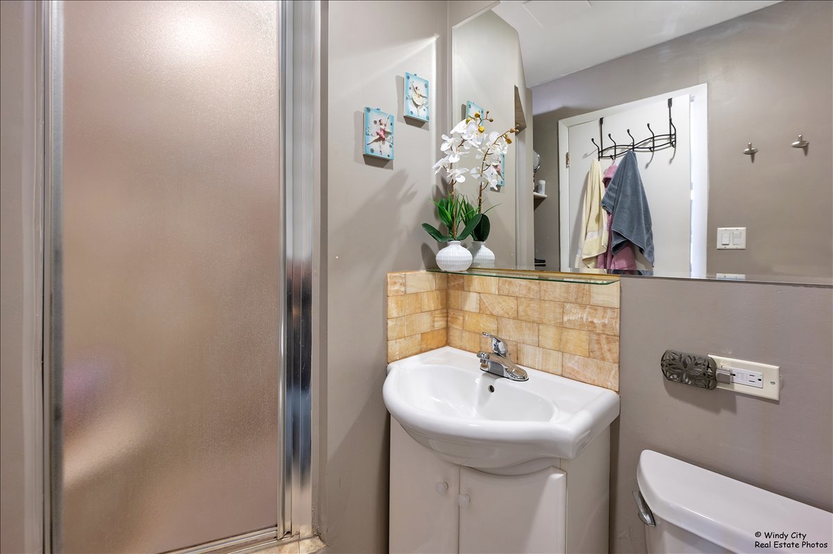 2620 N Windsor Drive #201, Arlington Heights, IL 60004