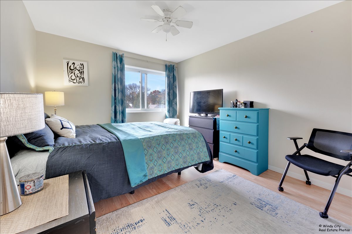 2620 N Windsor Drive #201, Arlington Heights, IL 60004