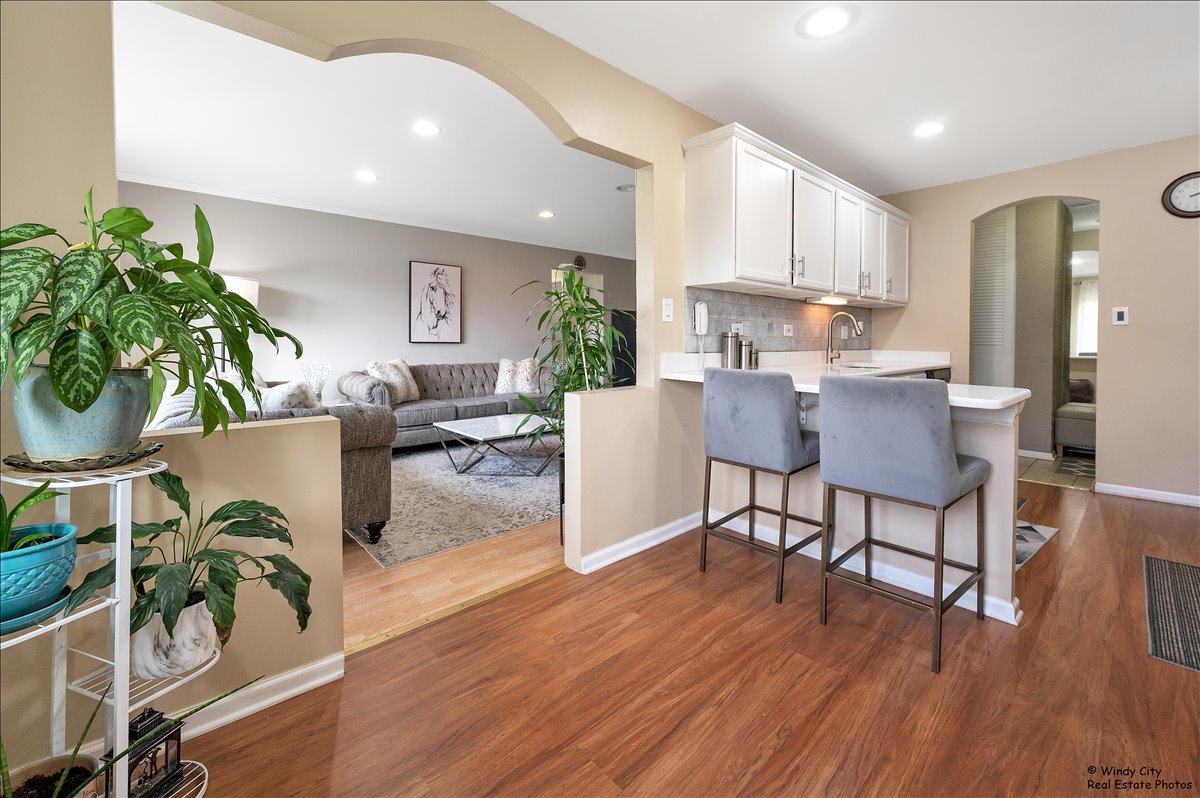 2620 N Windsor Drive #201, Arlington Heights, IL 60004