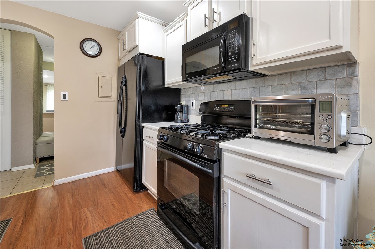 2620 N Windsor Drive #201, Arlington Heights, IL 60004