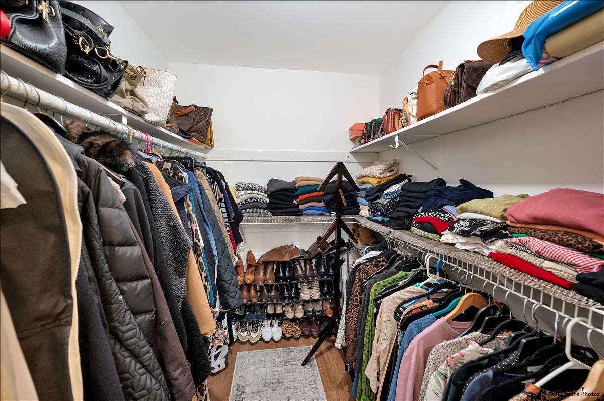 2620 N Windsor Drive #201, Arlington Heights, IL 60004