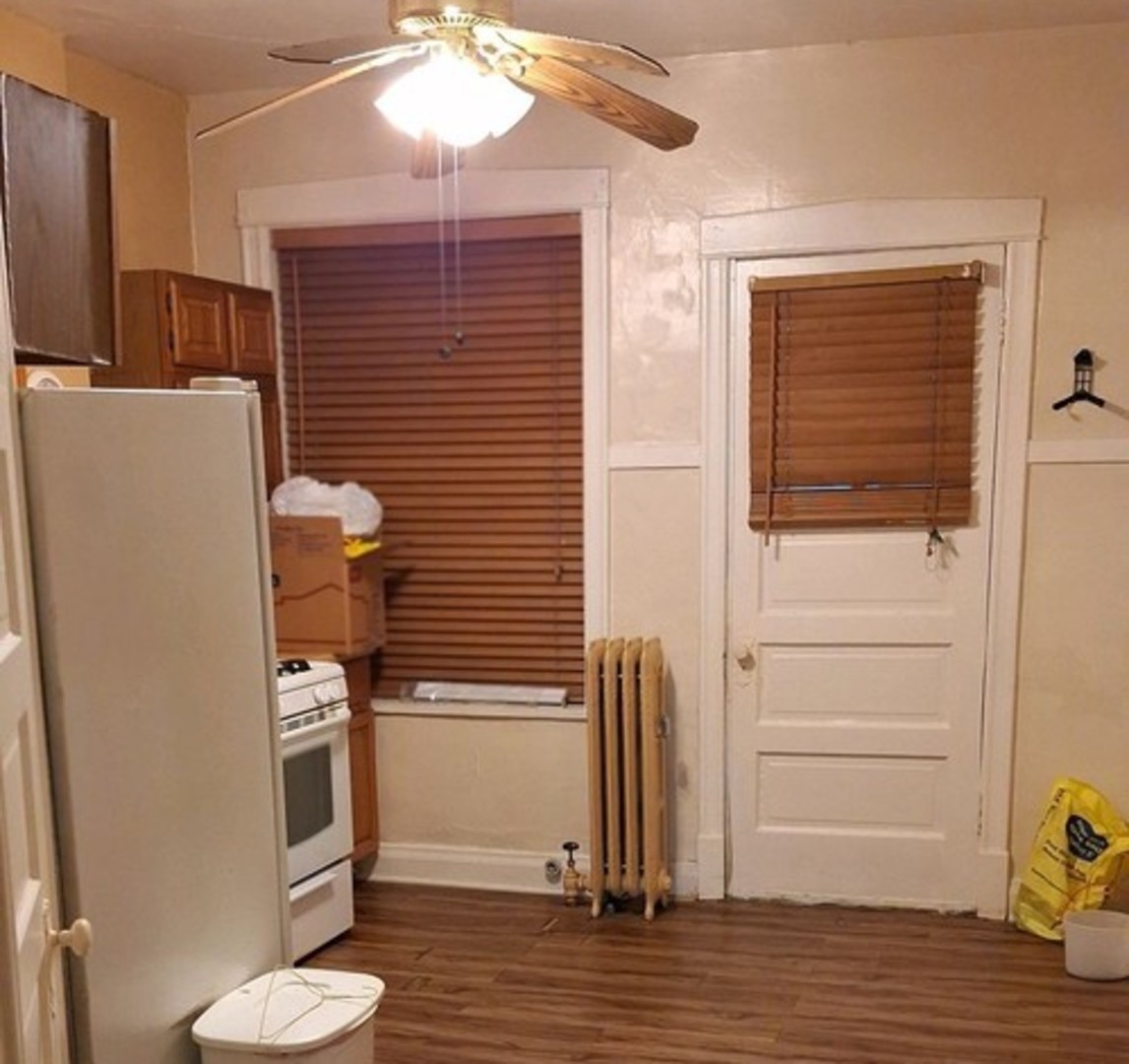 4432 W Maypole Avenue, Chicago, IL 60624