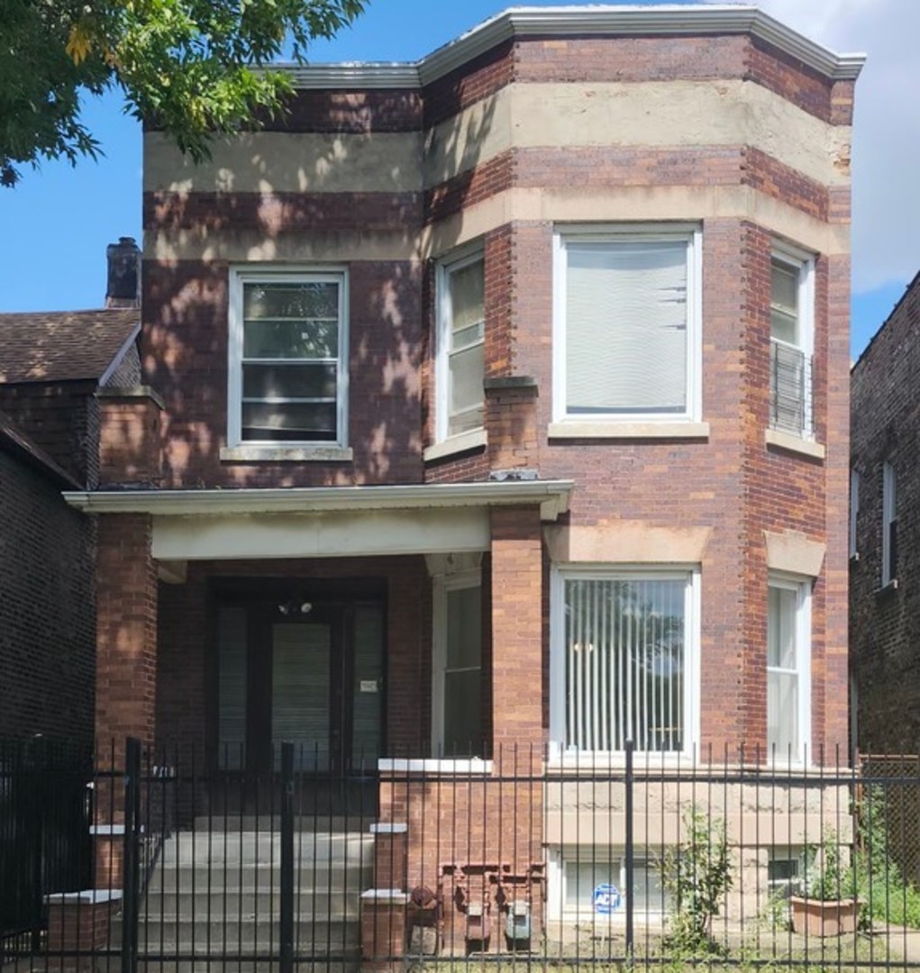 4432 W Maypole Avenue, Chicago, IL 60624