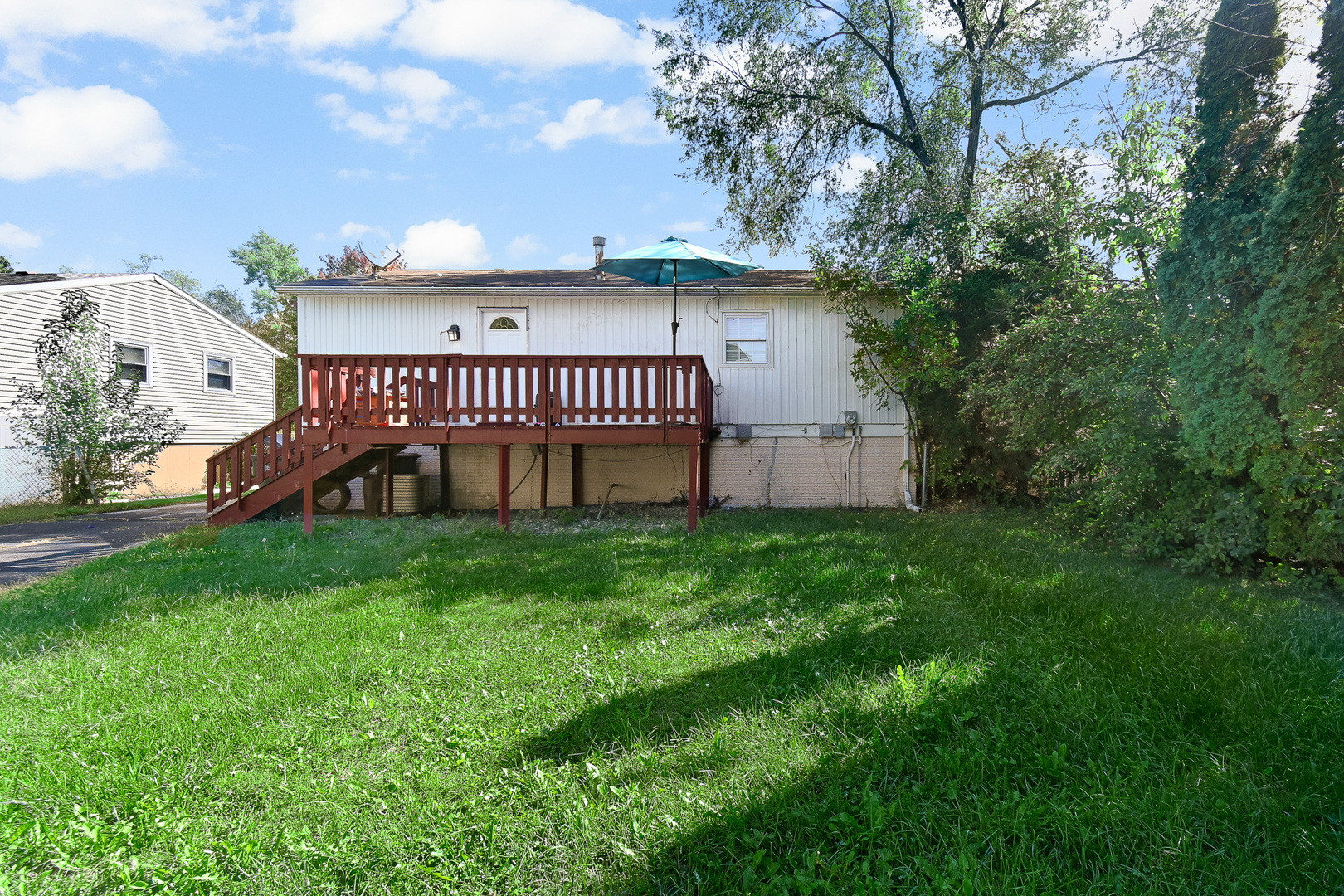 40 N Elm Lane, Glenwood, IL 60425
