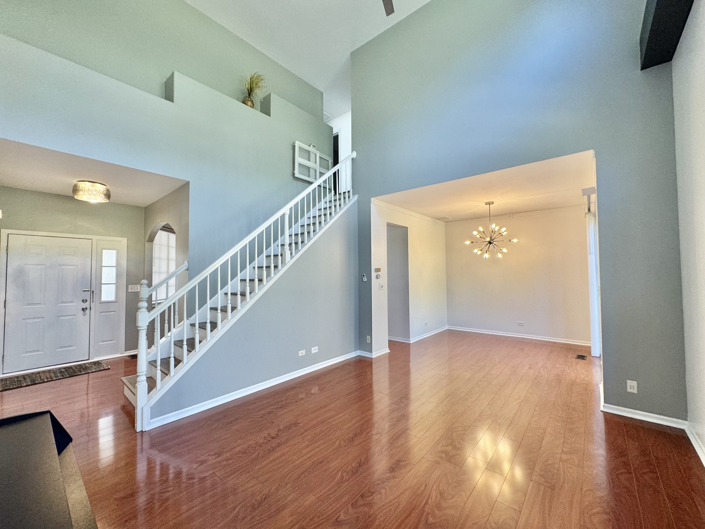 58 W Briarwood Drive, Streamwood, IL 60107
