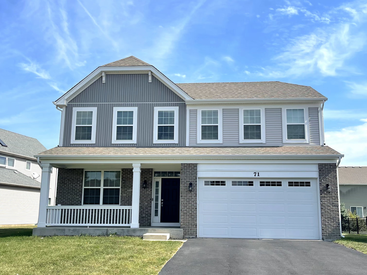 71 Windstone Drive, North Aurora, IL 60542